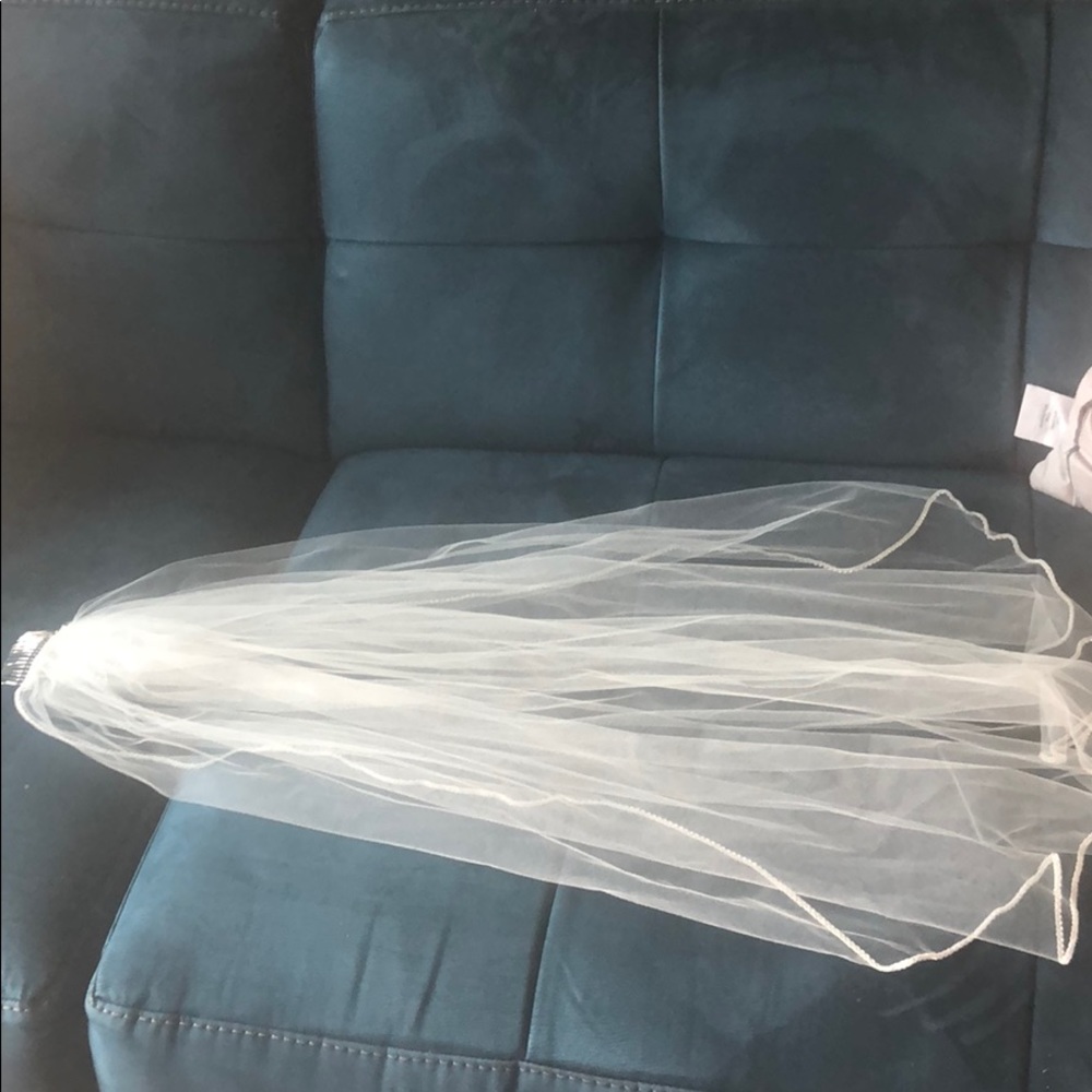 Bridal Veil with Swarovski Rhinestones New w/o Tag